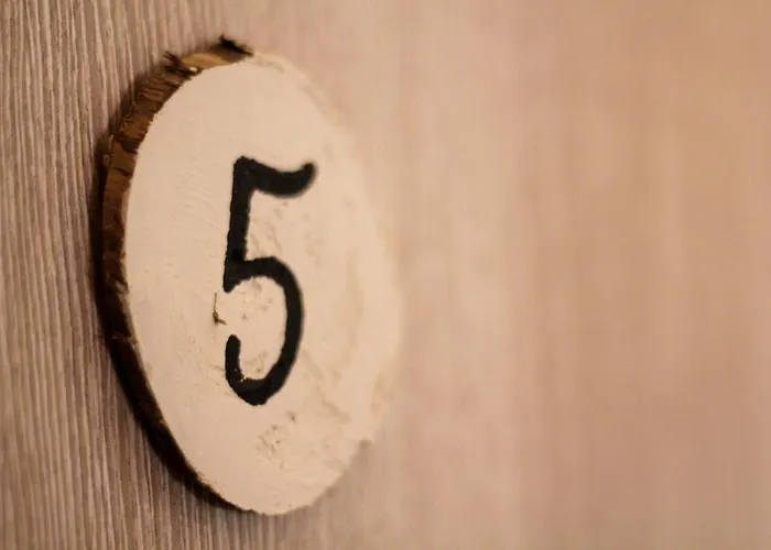 Ai Colli Oda ve Kahvaltı 4*